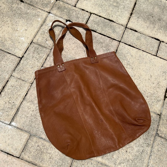 Tote - Picture 2 of 3